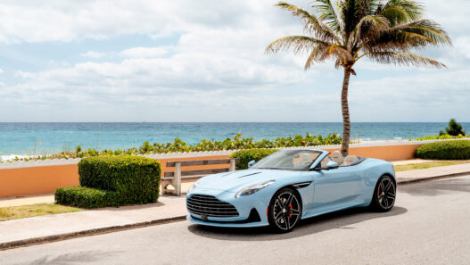DB12 Volante Palm Beach Edition de Aston Martin