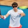 Jugador de Paddle Agustin Tapia con gafas de sol Mó x Nox