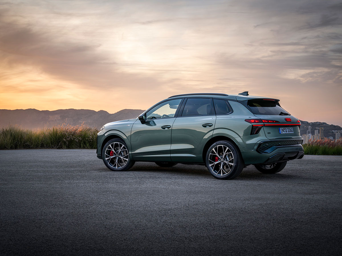 Vista lateral del nuevo Audi Q3 2025