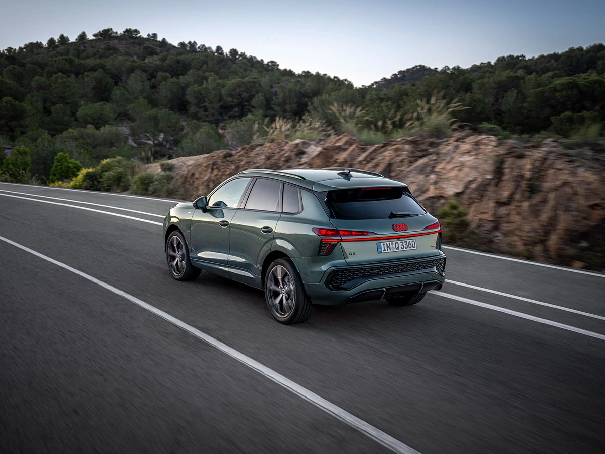 Vista trasera del nuevo Audi Q3 2025