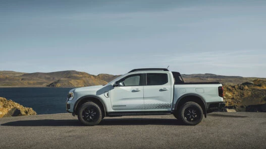 Ford Ranger hibrido enchufable 2025