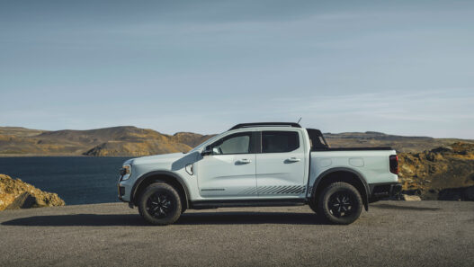 Ford Ranger hibrido enchufable 2025