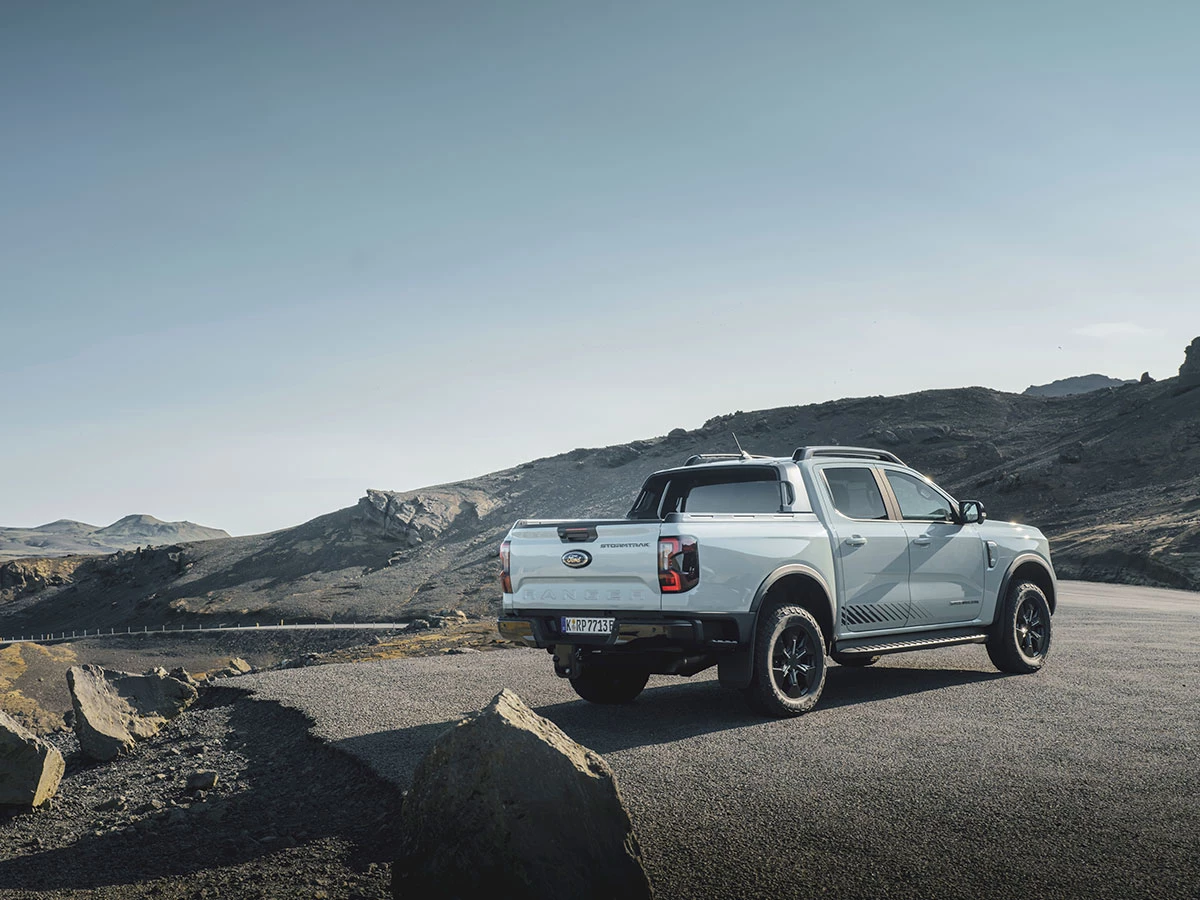 Caja de carga del Ford Ranger hibrido enchufable 2025