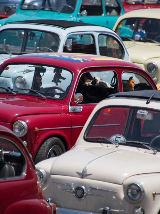 SEAT 600