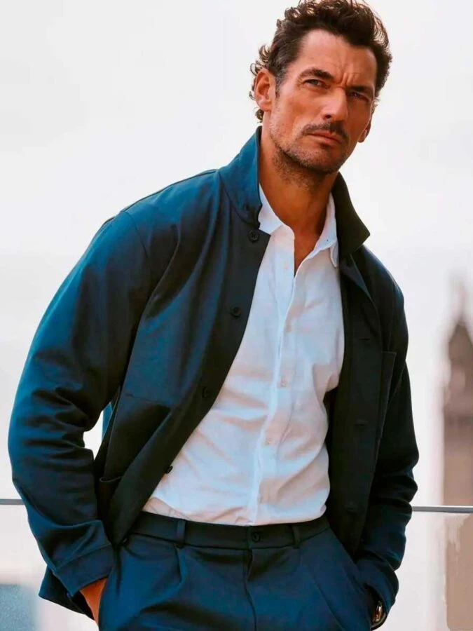 hombre atractivo modelo David Gandy