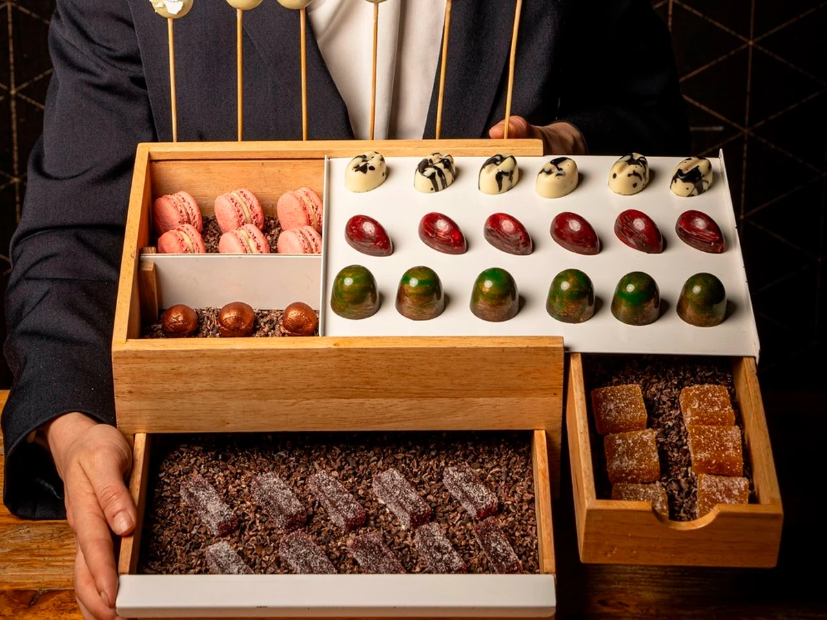 postre Petit Fours del menú degustación del restaurante Azurmendi