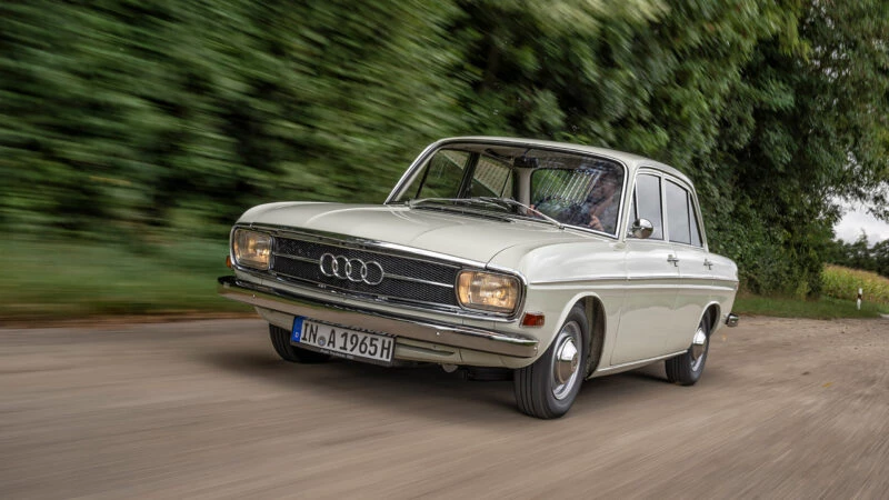 Audi 1965 72 CV motor 4 tiempos