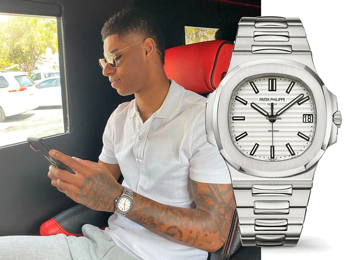 Marcus Rashford luce un Patek Philippe Nautilus con esfera blanca dentro de su coche.