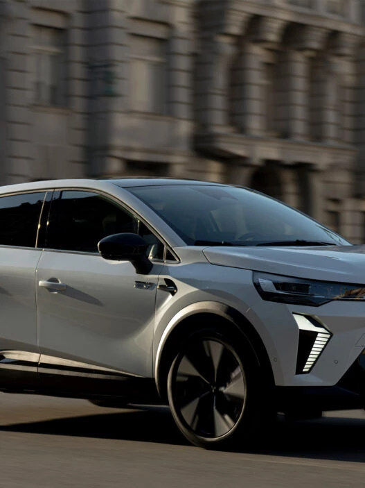 Mitsubishi Grandis 2025 en color Gris Perla