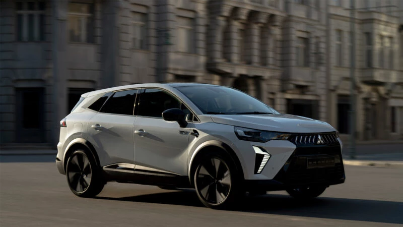 Mitsubishi Grandis 2025 en color Gris Perla