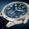 Reloj Patek Philippe Calatrava 8 Días Ref. 5328G-001 con correa azul marino y esfera azul texturizada