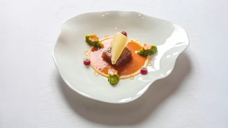 Plato del menú degustación del restaurante Andreu Genestra en Mallorca