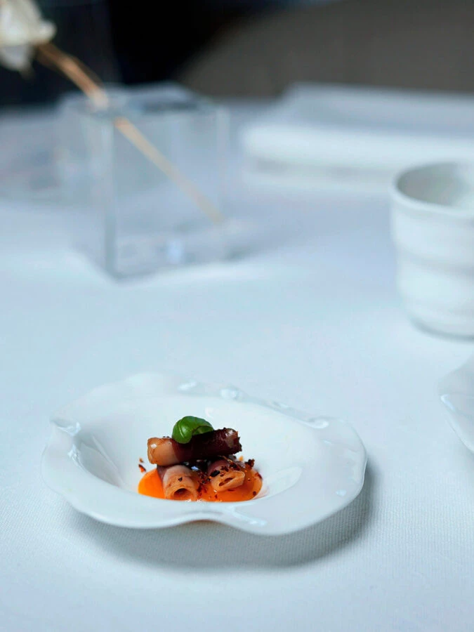 pato curado con yema picante del menú degustación del restaurante Messina