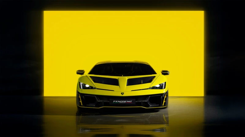 vista frontal del Lamborghini Fenomeno 2025