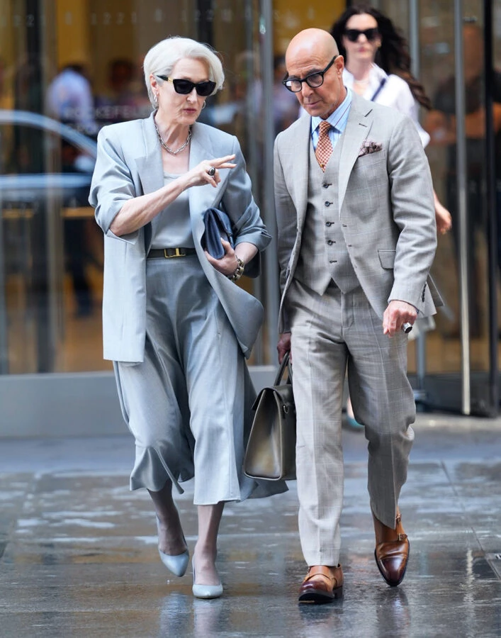 Stanley Tucci y Meryl Streep en el rodaje de El Diablo Viste de Prada 2 caminando juntos por Nueva York