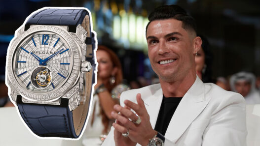 Cristiano Ronaldo con un reloj Bulgari Octo L’Originale Tourbillon Baguette