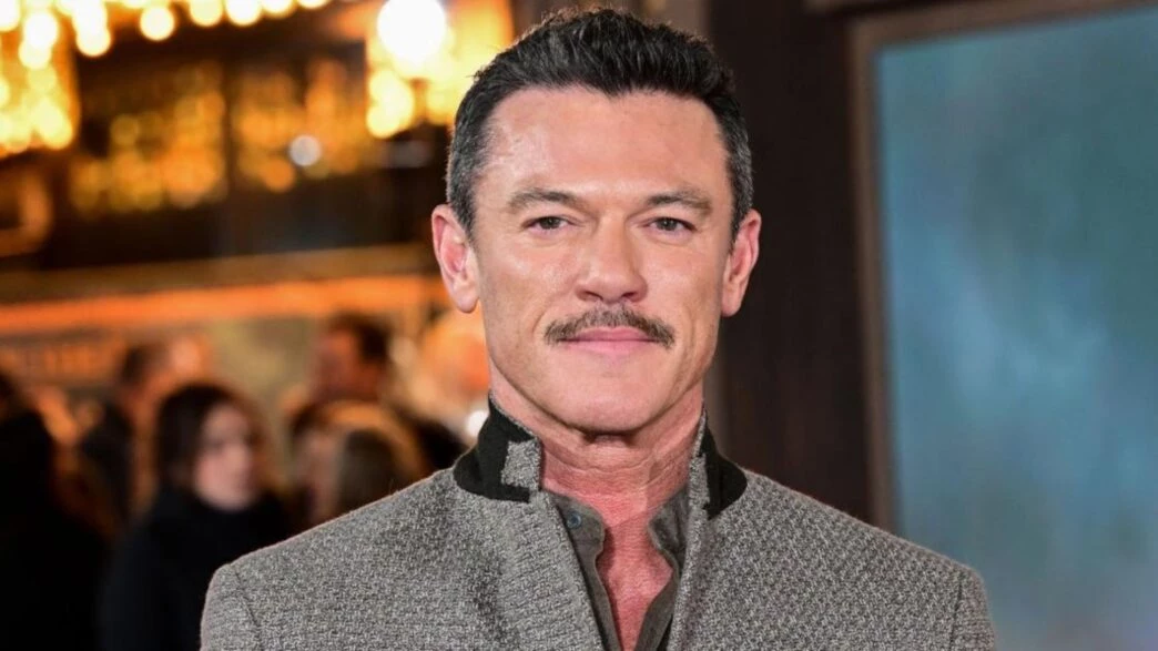 retrato del actor Luke Evans para promocionar su participación en la San Diego Comic Con Málaga