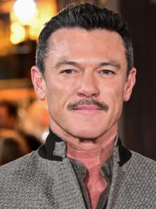retrato del actor Luke Evans para promocionar su participación en la San Diego Comic Con Málaga