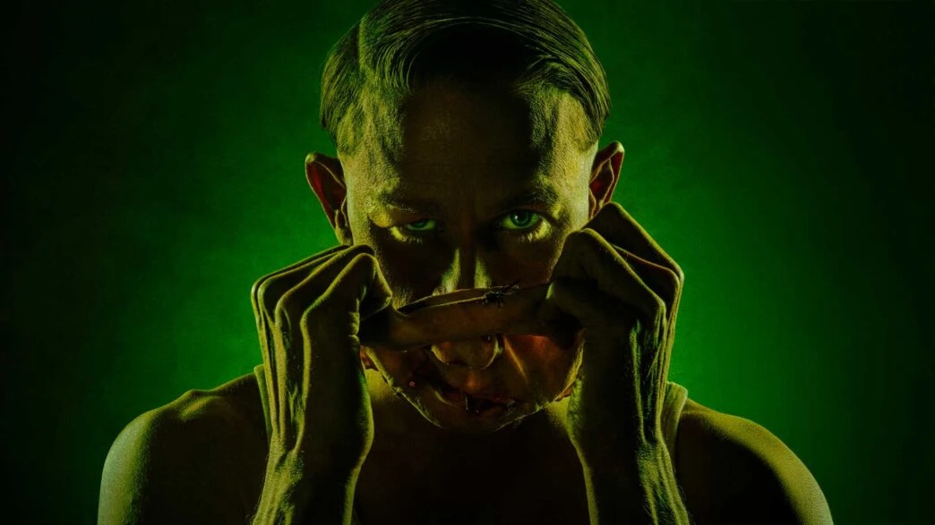Portada de la serie Monstruo:La-historia de Ed Gein uno de los estrenos más esperados del mes de octubre de 2025