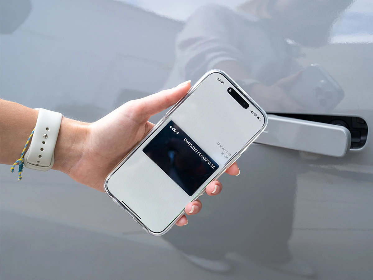 Apertura del Kia EV4 mediante Digital Key 2 con smartphone