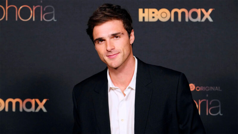 El actor Jacob Elordi posando en el photocall de la presentación de la serie Euphoria
