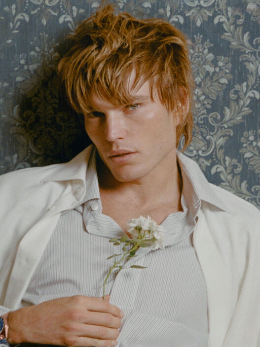 El top model internacional Jordan Barrett posa para la revista masculina Rísbel Magazine