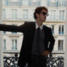 Manu Rios sesión de fotos hotel París antes del desfile de Tom Ford octubre 2025