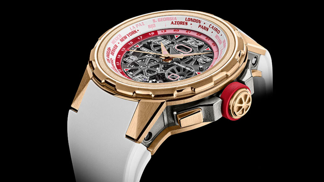 Richard Mille RM 63-02 Automatic Worldtimer visto en detalle con su bisel grabado con 24 ciudades.