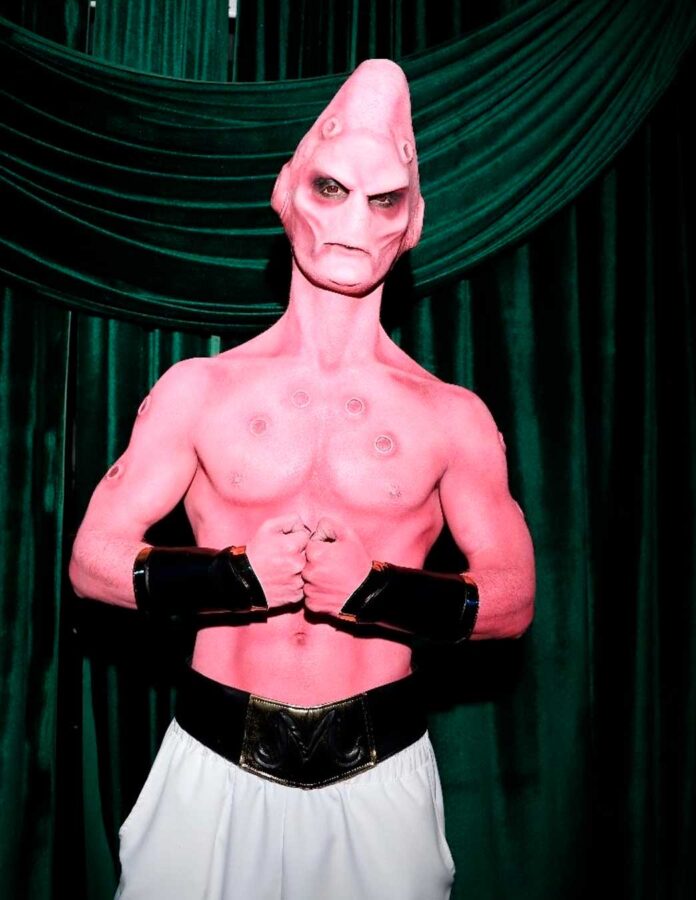 El influencer Edgar Caro disfrazado de Majin Buu! Dragon Ball