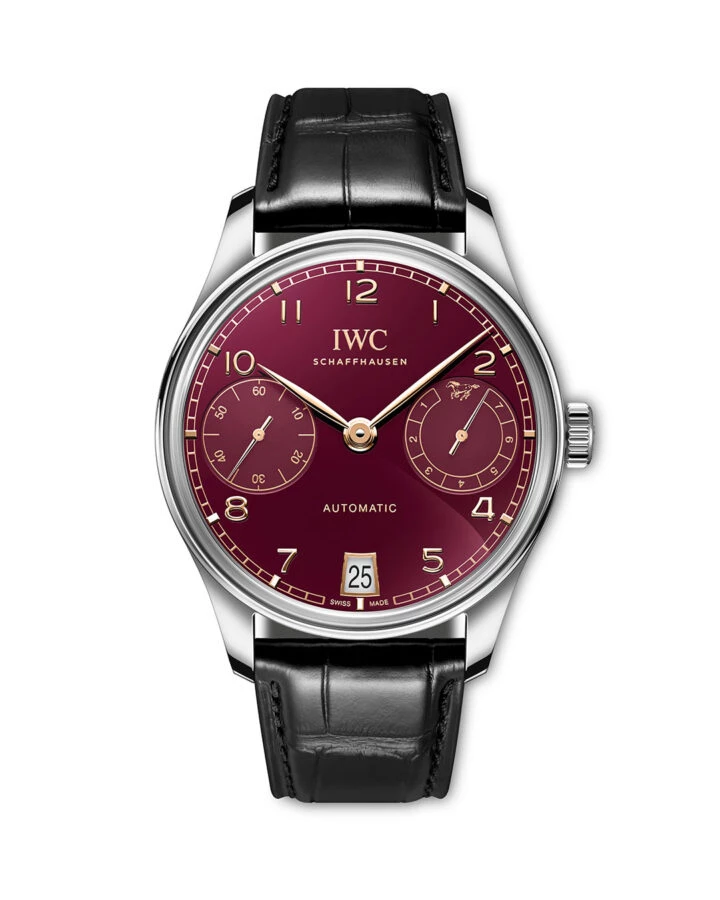 IWC Portugieser Year of the Horse con correa de piel negra y esfera burdeos