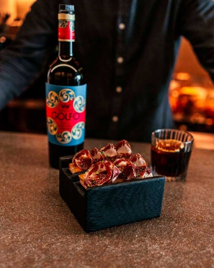 Vermut y pinchos vascos en Arima, bar de aperitivos en Ponzano