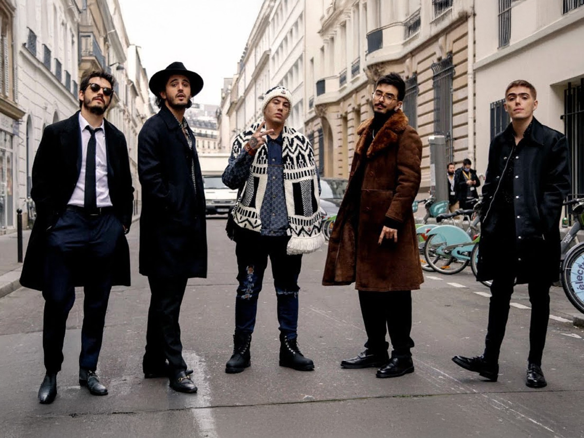 Morat con Duki imagen promocional en mitad de la calle