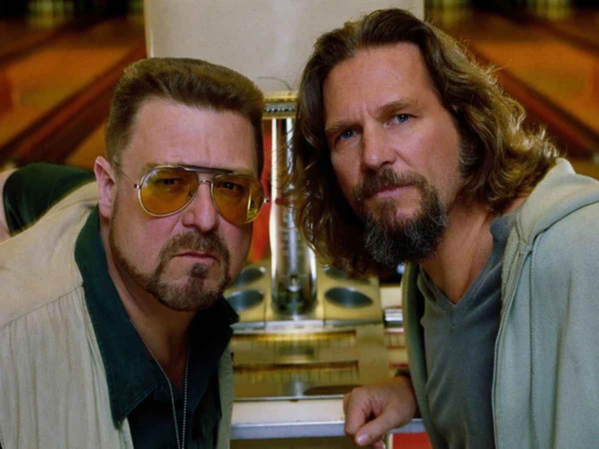 Jeff Bridges y John Goodman en “El gran Lebowski”, comedia de culto de los años 90
