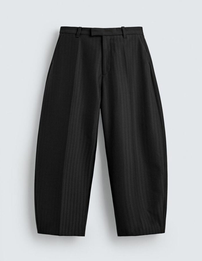 Pantalón curved fit Limited Edition de Zara para hombre en color negro.