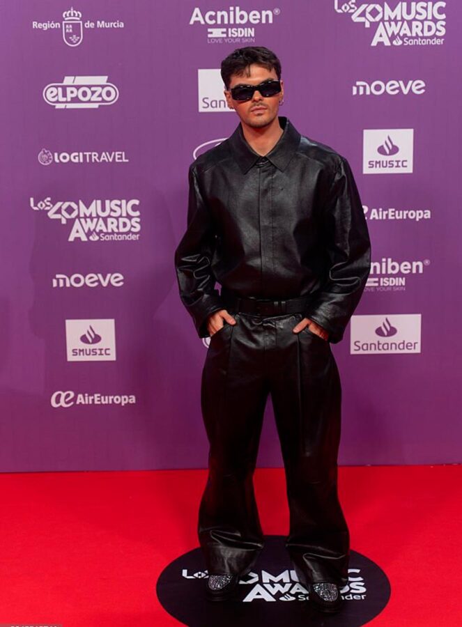 Abraham Mateo en Valencia en el photocall de Los40 Music Awards 2025.