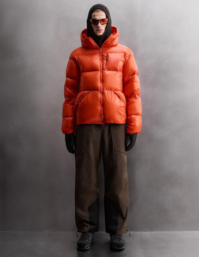 conjunto técnico de esquí de Zara Athleticz para nieve y montaña