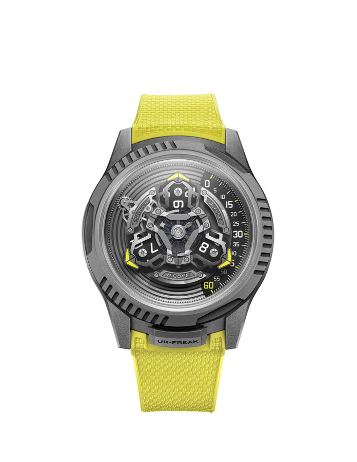 reloj Ulysse Nardin y Urwerk UR-FREAK frontal con correa amarilla y sistema satelital
