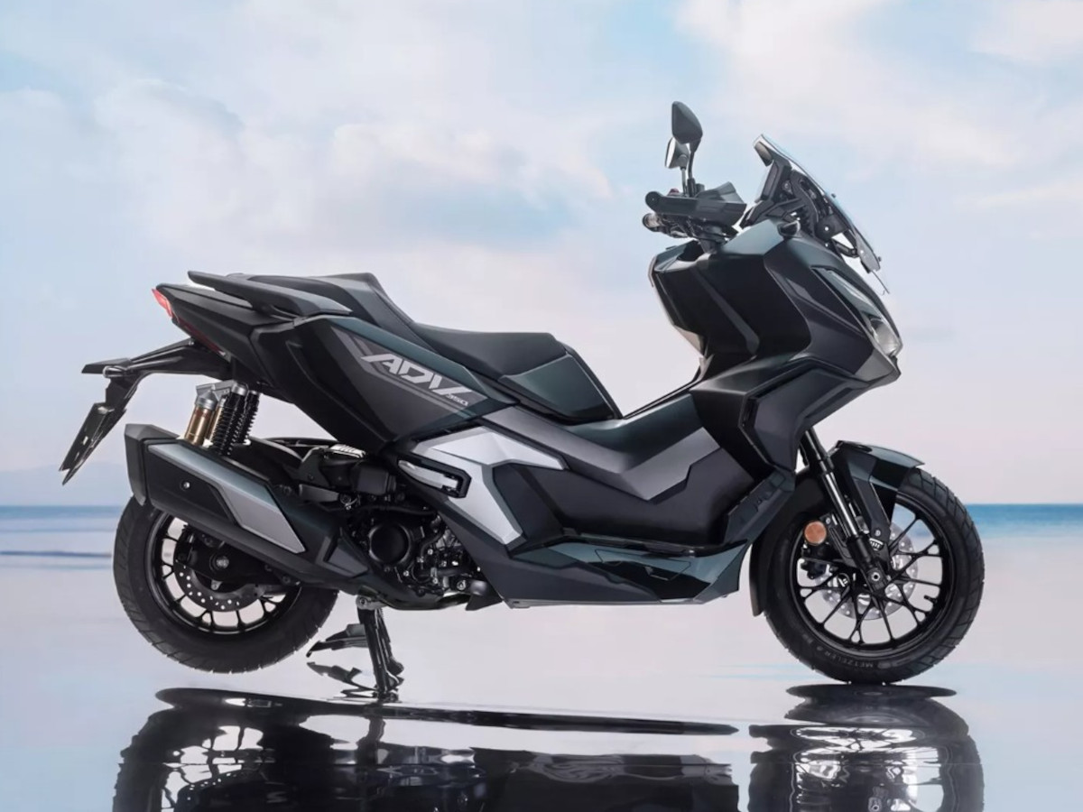 Honda ADV350, una de las scooters con la mejor relación calidad-precio del 2025.