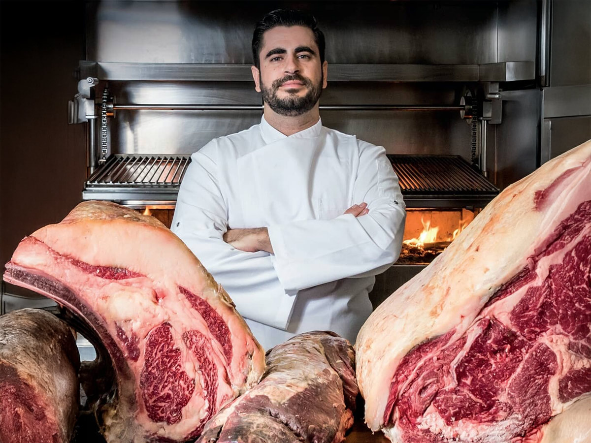 Parrilla del restaurante de carne a la brasa Venta El Carrito, en Sevilla