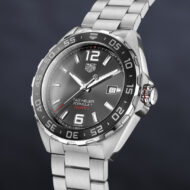 Ni Hublot ni Tudor: estos son los 5 mejores relojes por 3.000 euros que puedes comprar hoy Reloj TAG Heuer Formula 1 Date para encabezar un artículo de los mejores relojes por 3.000 euros que puedes comprar en 2025