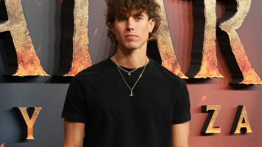 El actor e influencer Mike Fajardo en la presentación de la película Avatar Fuego y Ceniza, en Madrid, diciembre de 2025