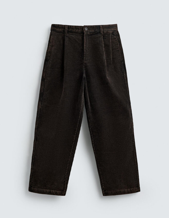 Pantalón relaxed fit de pana lavada marrón de Zara para hombre