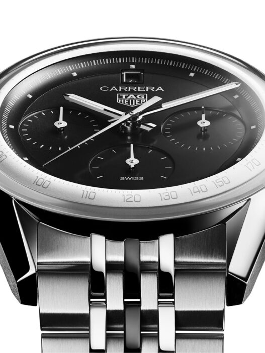 Reloj TAG Heuer Carrera Chronograph x fragment Limited Edition con esfera negra y diseño glassbox.