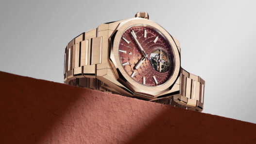 Zenith Defy Skyline Tourbillon en oro rosa con brazalete integrado y tourbillon visible a las 6 horas.