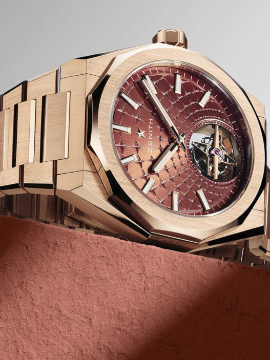 Zenith Defy Skyline Tourbillon en oro rosa con brazalete integrado y tourbillon visible a las 6 horas.