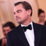 Leonardo Dicaprio posa en la alfombra roja de los Globos de Oro 2026.