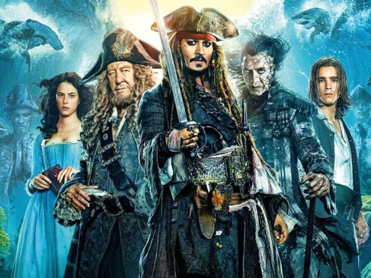 Póster promocional de Piratas del Caribe: en mareas misteriosas, la cuarta película de la saga con Jack Sparrow al frente como protagonista.