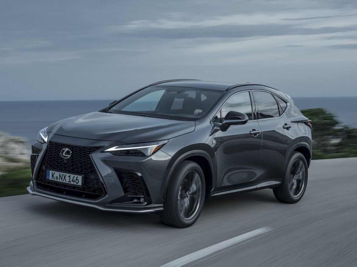 Lexus NX450 gris