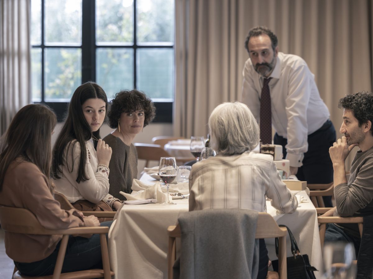 Fotograma de la película Los Domingos de Alauda Ruiz de Azúa