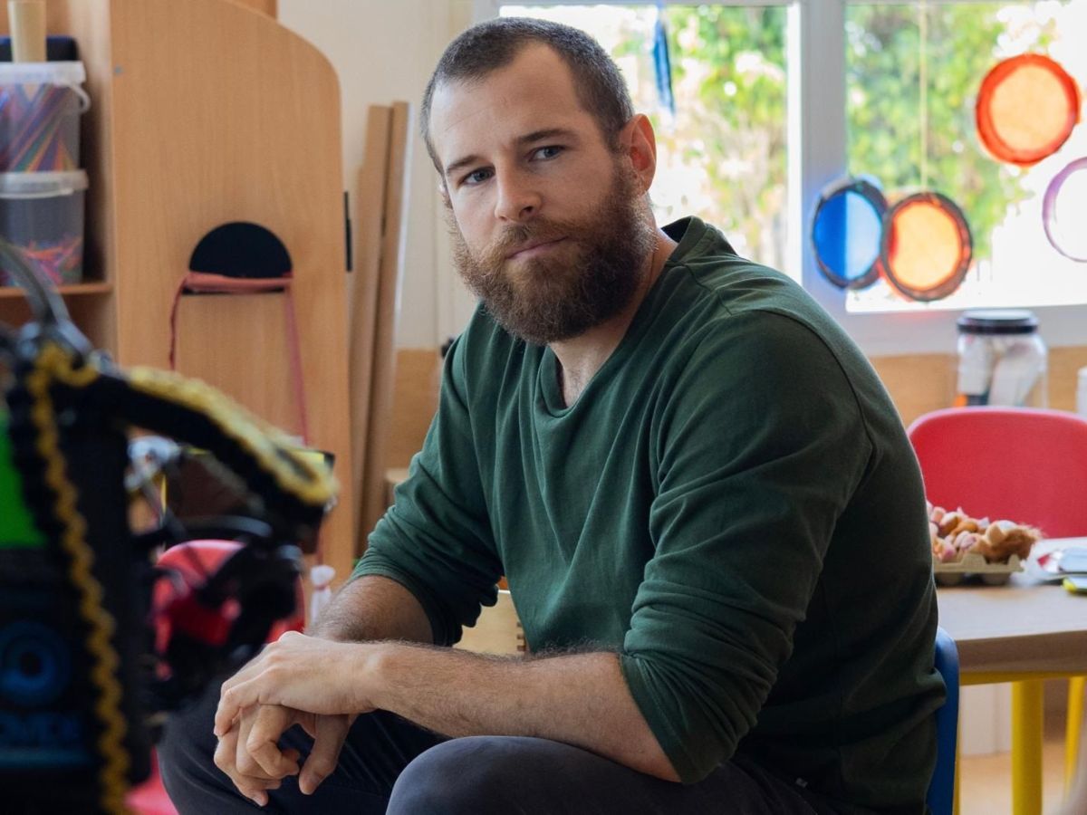 Álvaro Cervantes protagoniza la película Sorda